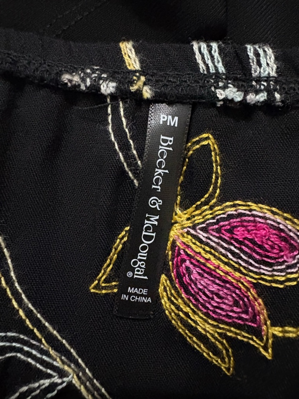 Black Floral-Panel Women's Skirt with Pink Accents Size Petite M - Picture 4 of 5